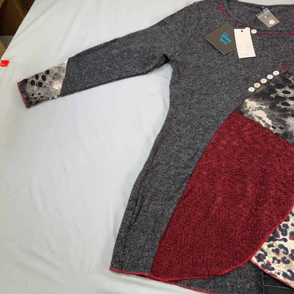 Shana Apparel Mixed Media Patchwork Tunic Top Black Red Leopard Print Womens M - Picture 2 of 16